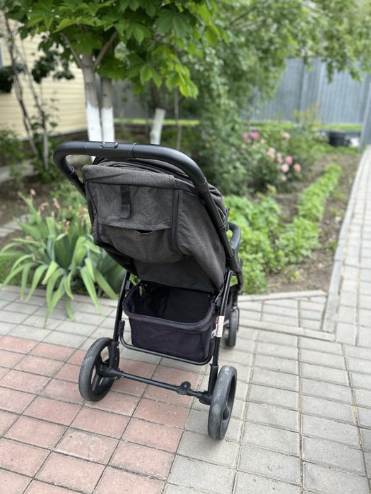 Продам коляску детскую