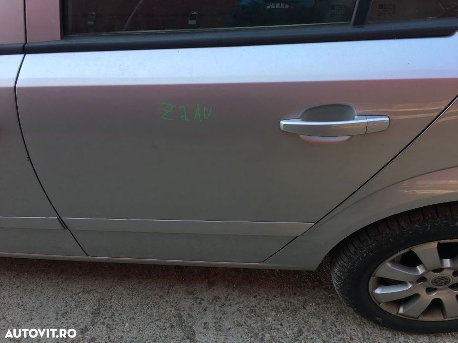 Usa / Portiera Stanga Spate Opel Astra H Hatchback 2005-2010 cod culoare Z2AU
