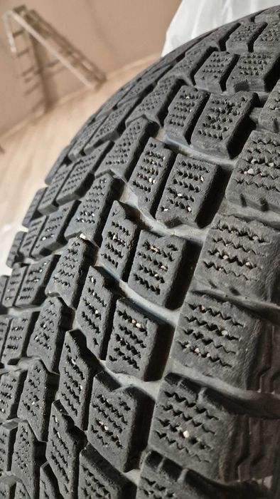 Комплект зимней резины б/у Dunlop GrandTrek 265/65/R17 112Q 2014 год