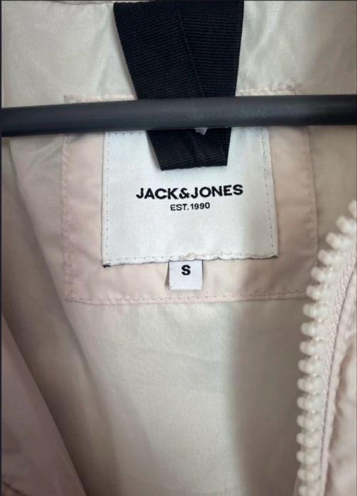 geaca cu puf de iarna