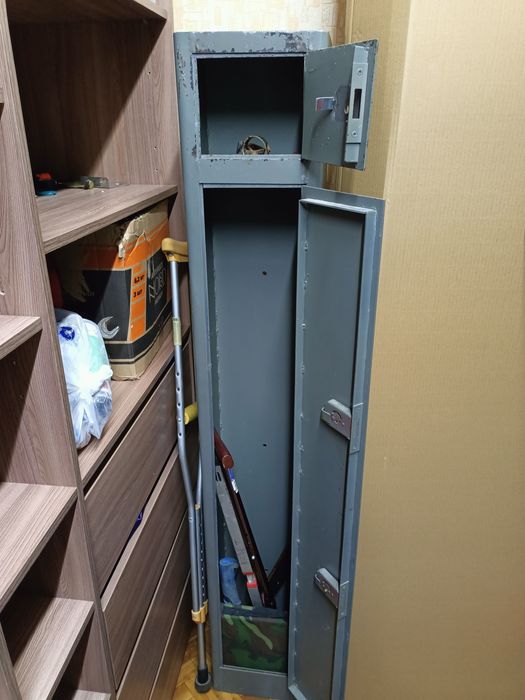 Продам сейф, мощный