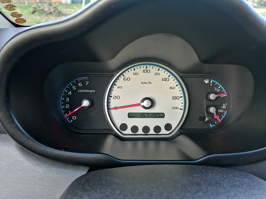 Hyundai.I10.2008.1.1.benzina.66.hp