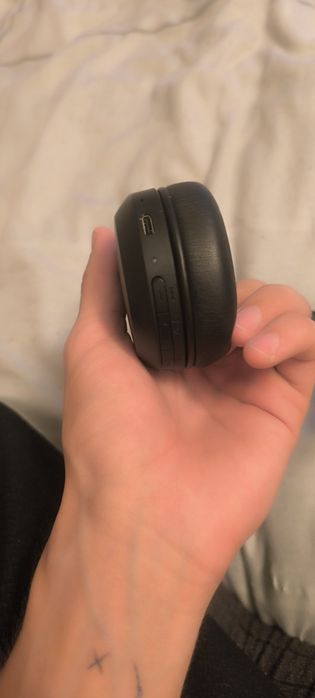 Наушники Sony срочно продам