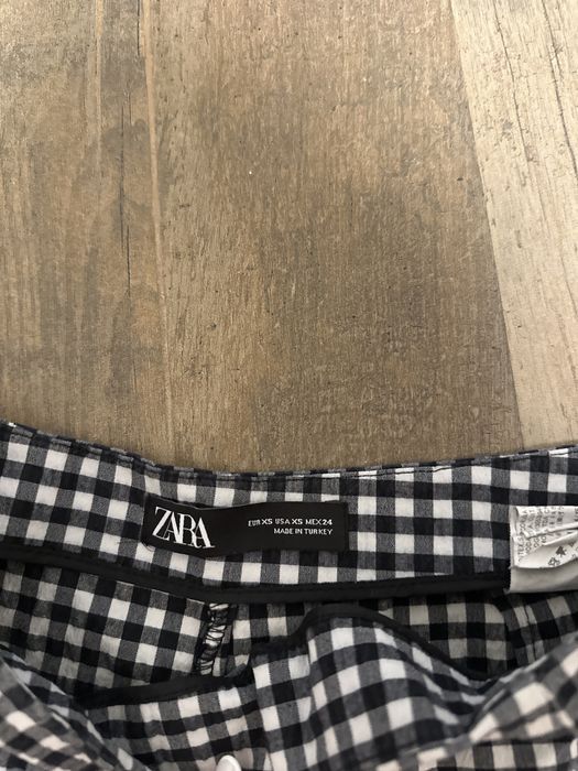 Къси панталони Zara
