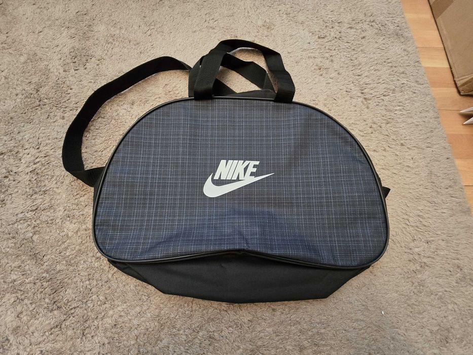 Спортен сак Nike