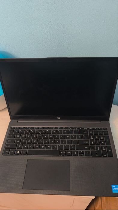 Laptop HP 250 G10
