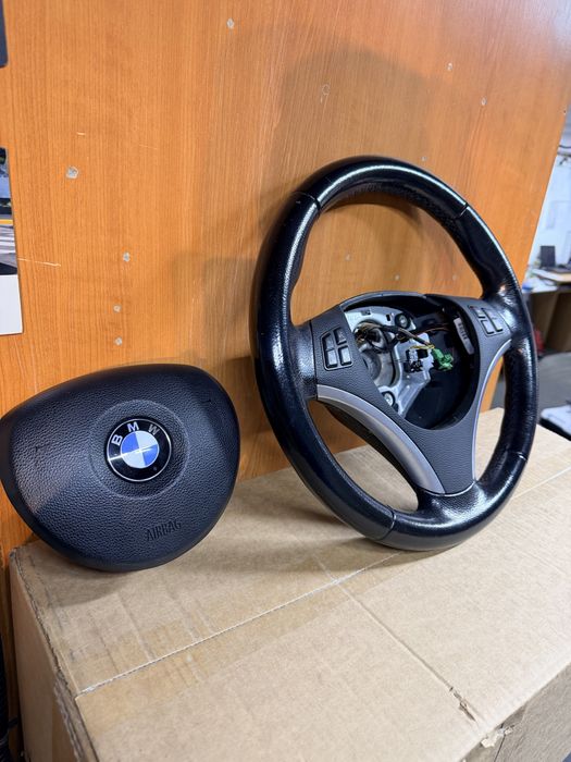 Volan sport bmw e90 e91 e92 e93 e87 e81 e82 e88 e84