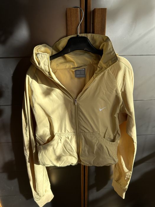 Nike дамски суичър с качулка