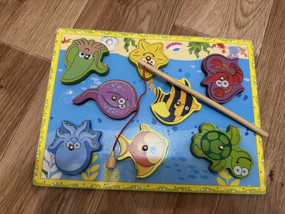 Продал игрушки развивабщие