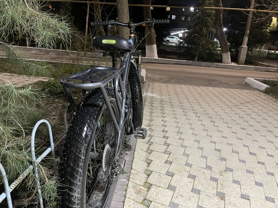 Продам велосипед толстошинный 26х4