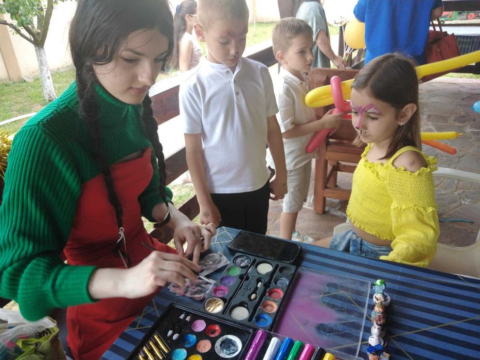 Animatori botez si petreceri copii Rm Valcea