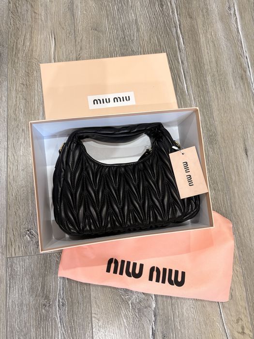 Geanta Miu Miu Neagra