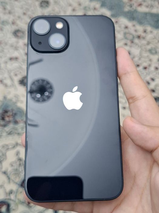 iPhone 13 с гарантией  128гб