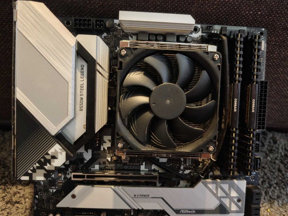 ASRock B550M Steel Legend + AMD Ryzen 7 5700G 8-Core + 32GB DDR4, 1TB NVMe