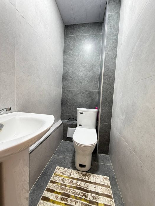 Чиланзар-24 кв 4/7/9.100м2 Срочно продам квартиру срочно