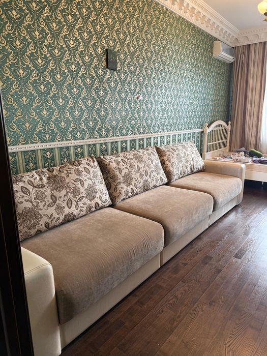 Раскладной мягкий диван