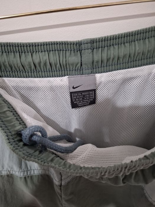 Pantaloni scurți Nike pentru bărbați, mărime XL