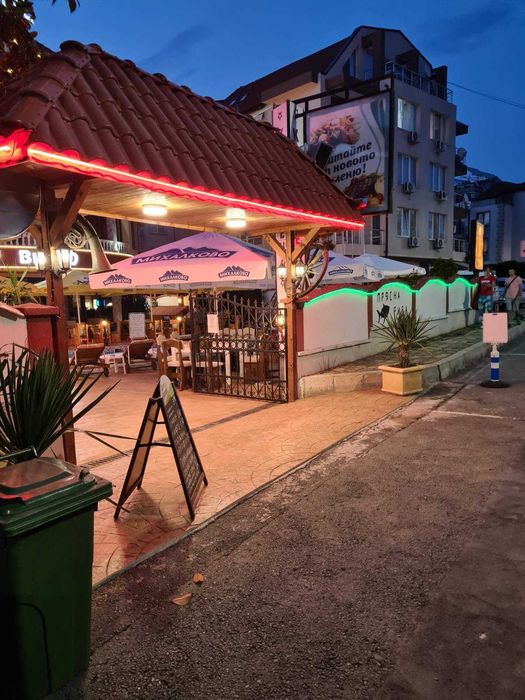 Работещ хотел с ресторант и басейн в гр. Несебър.