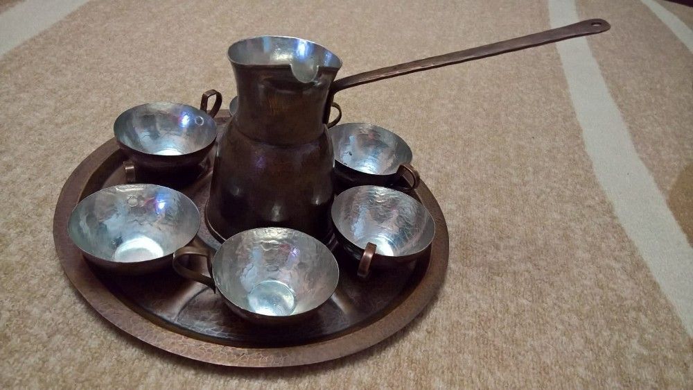 Сервиз за кафе от кована мед