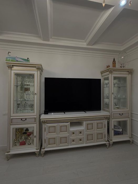 Горька/Стенка из трех частей