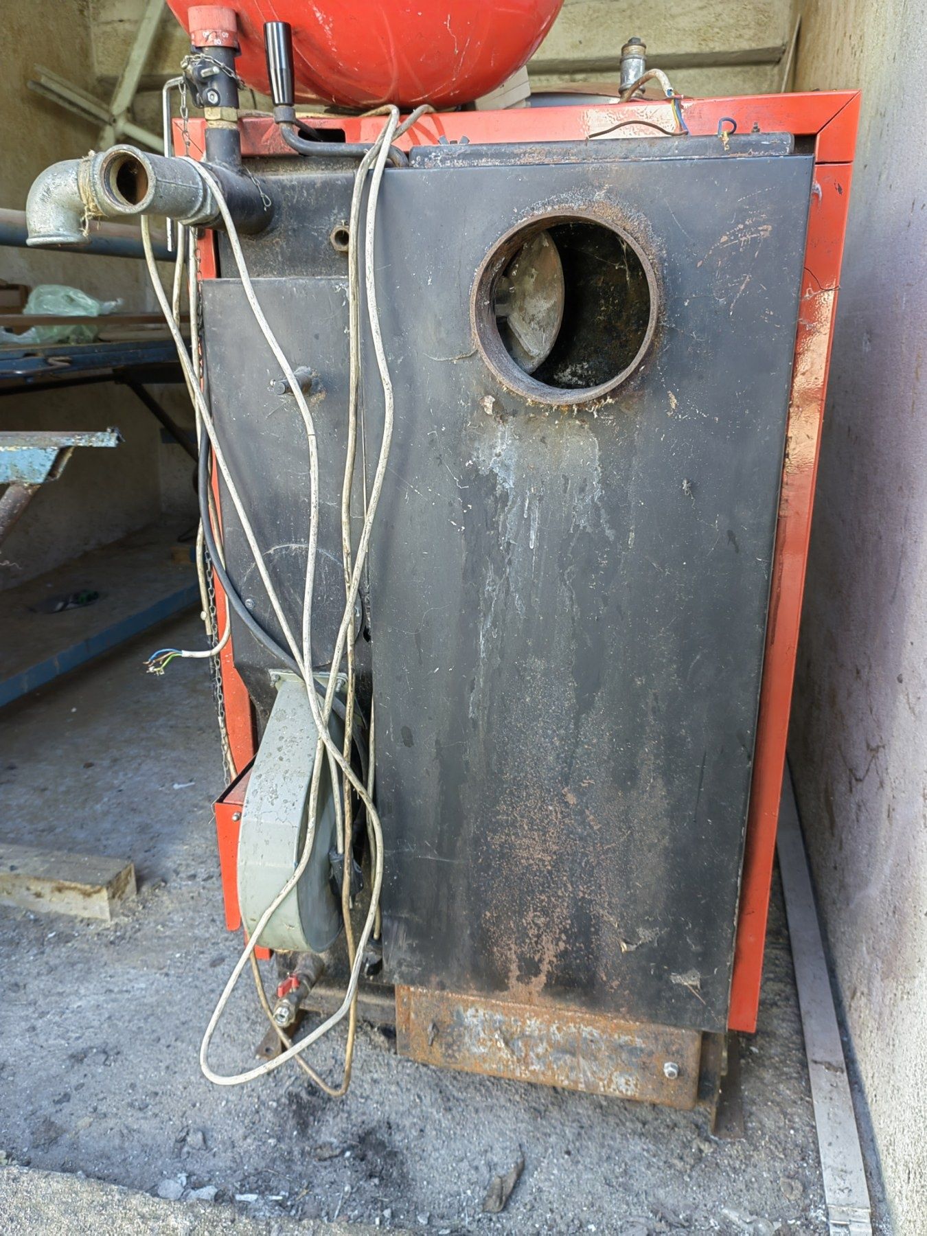 Пиролизен котел Erato Pyrotherm 32kw гр. Велинград • OLX.bg