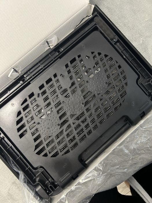 Cooler suplimentar pentru leptop