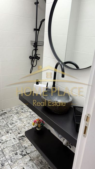 Дава се под наем Тристаен апартамент в Варна, Базар Левски - 100 кв.м за 1020 € - Снимка #12