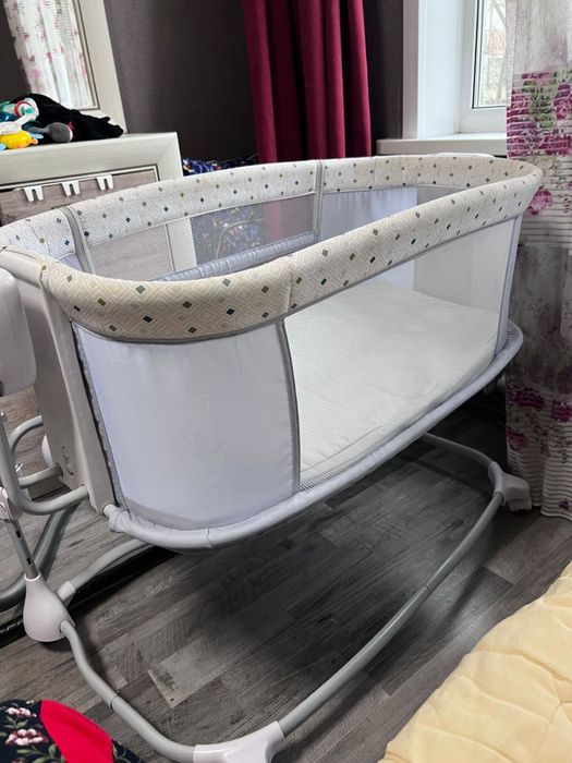 Кроватка детскаЯ  качалка