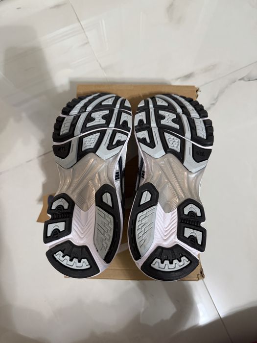 Asics Gel Kayano 14