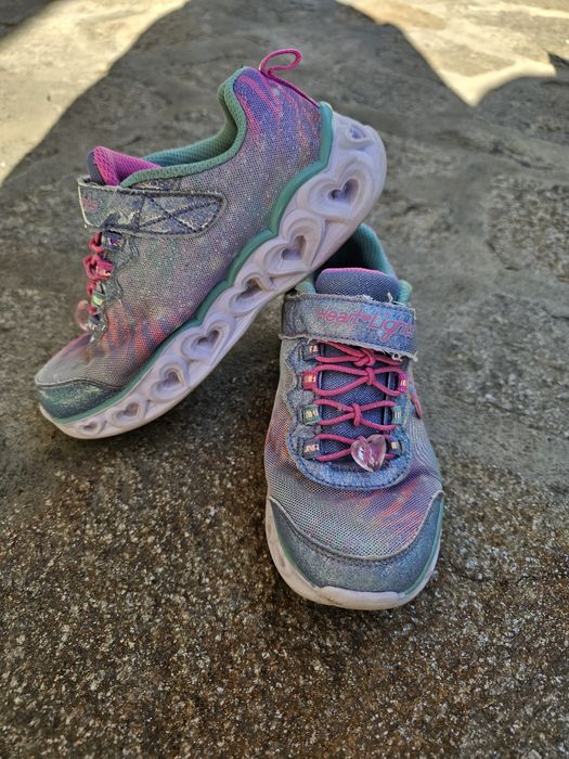Маратонки Skechers 29 номер НЕ СВЕТЯТ