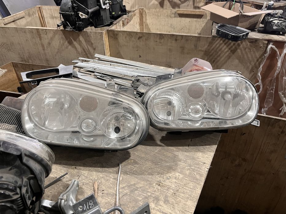 Фары пара гольф 4 GOLF 4