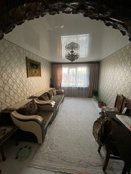 Продам 3х ком . квартиру в центре города