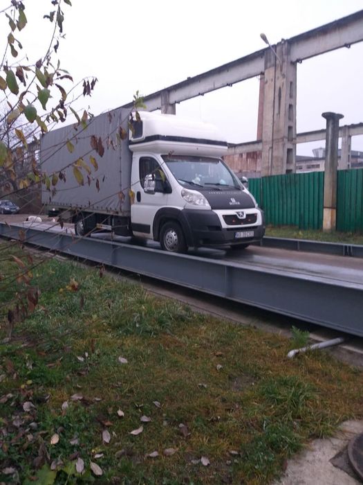 Vand sau schimb Peugeot boxer 3.0 ,10ewp