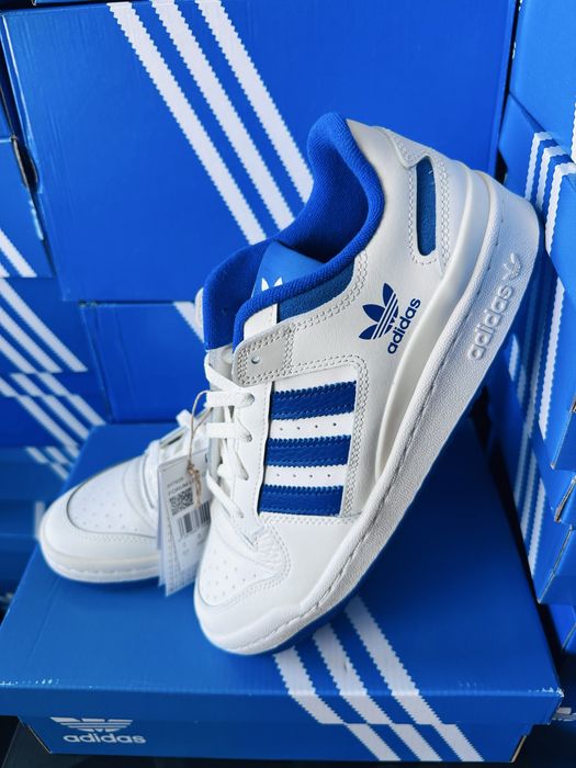 *Чисто Нови* Adidas Forum Low Cl *Core White & Royal Blue*