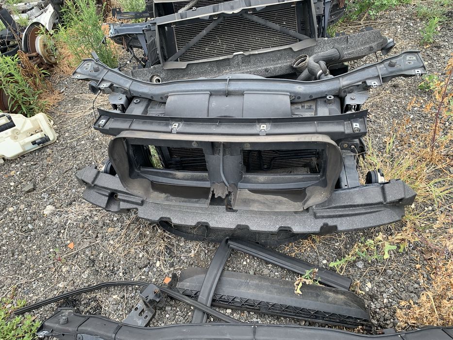 Trager cu radiatoare panou fata bmw x1 e84 detin si aripi usi de x1