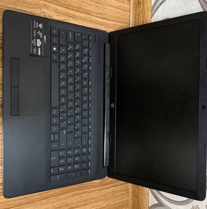 HP 15s с AMD Ryzen 3