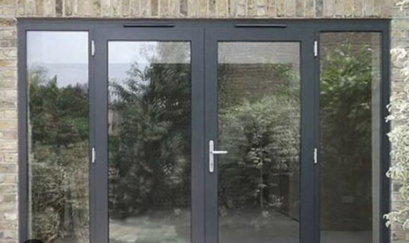 Пластиковые окна двери болконы