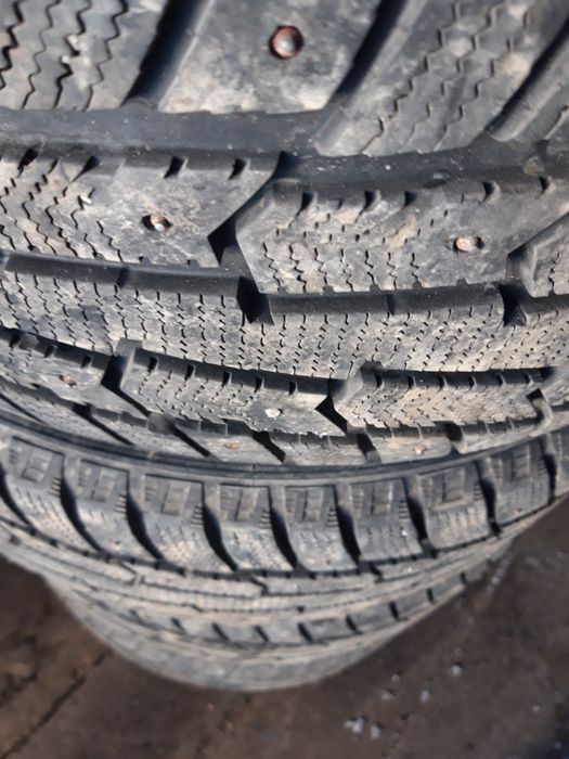 Продам зимнюю резину
