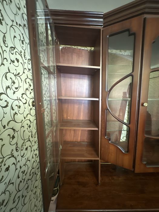 Шифоньер для гостиной