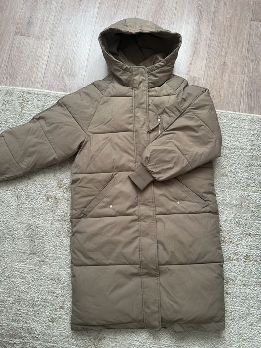 Продам зимний пуховик