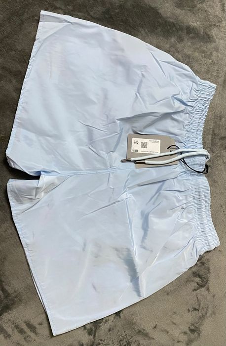 Vând pantaloni scurți de plaja pentru bărbați