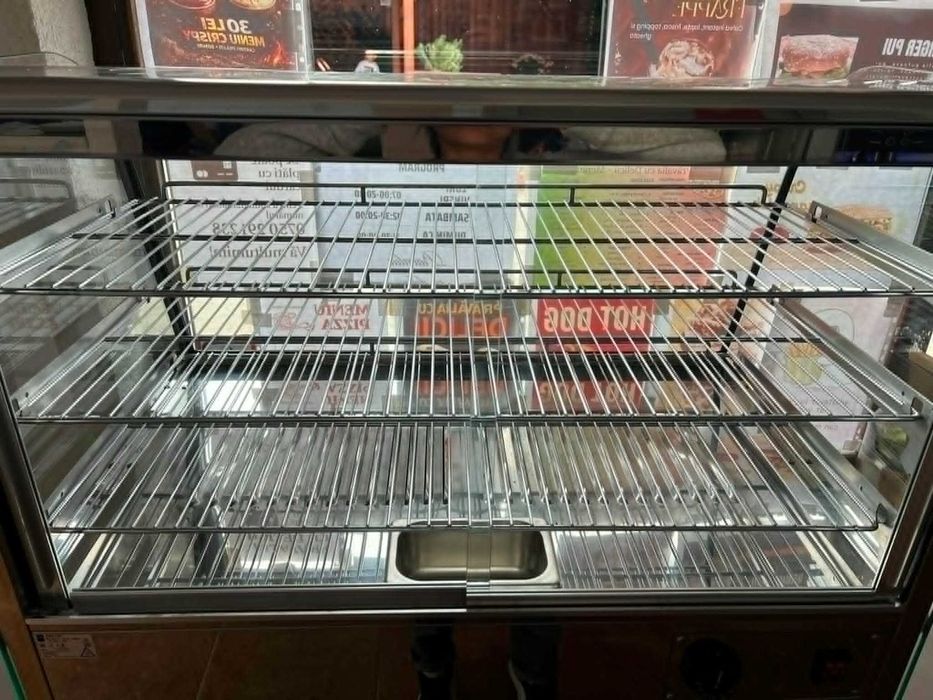 Vitrină caldă. Vitrină de expunere încălzită cu geam, 160 l, 1.5 kW