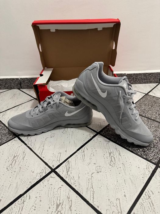 Nike Air Max İnvigor