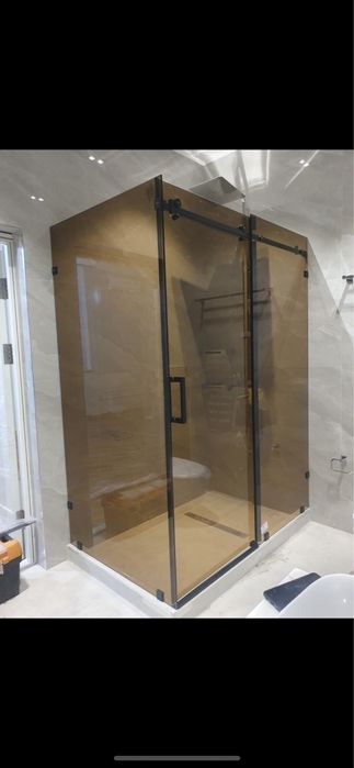 Душевые кабины!