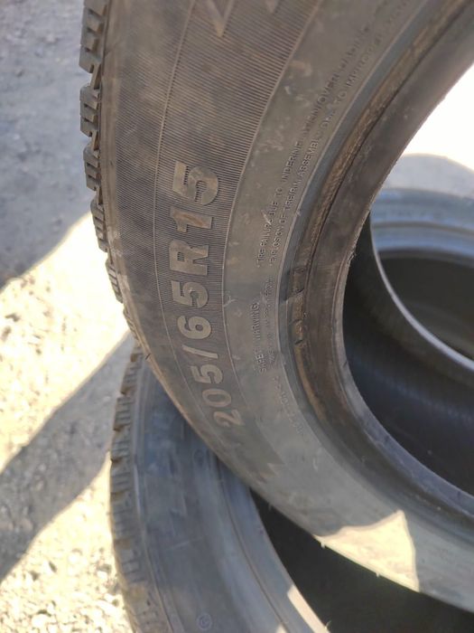 Продам комплект зимних шин