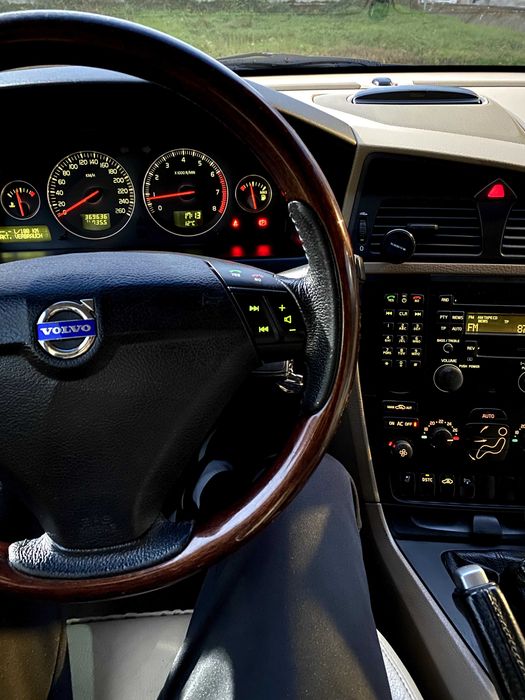 Volvo S60 2.4 Benzină 140 CP | 2004 | Cutie Manuală
