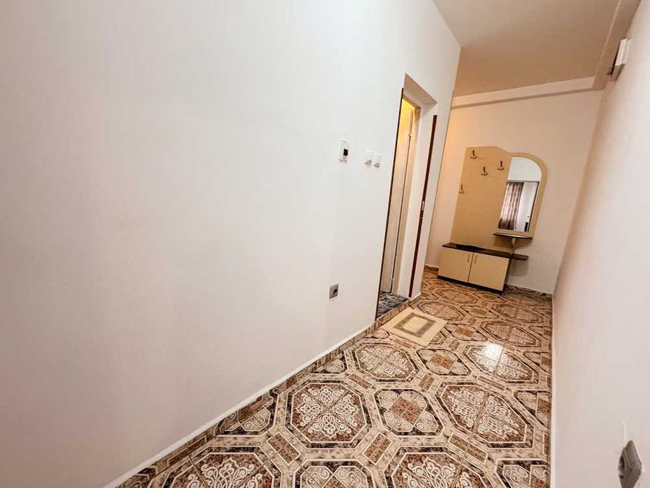 3-стаен просторен апартамент с прекрасн тераса под наем