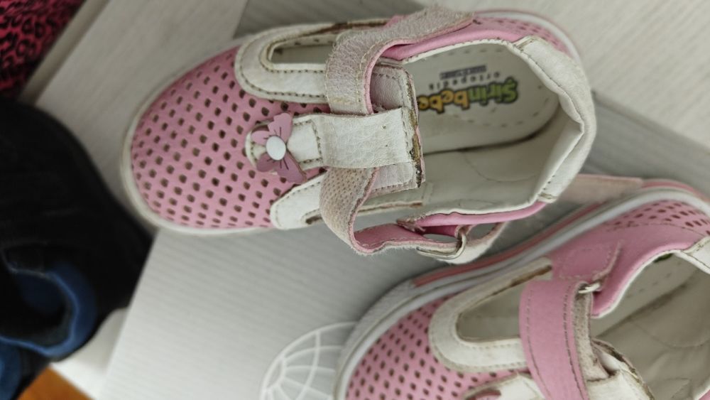 Продаю обувь для девочек