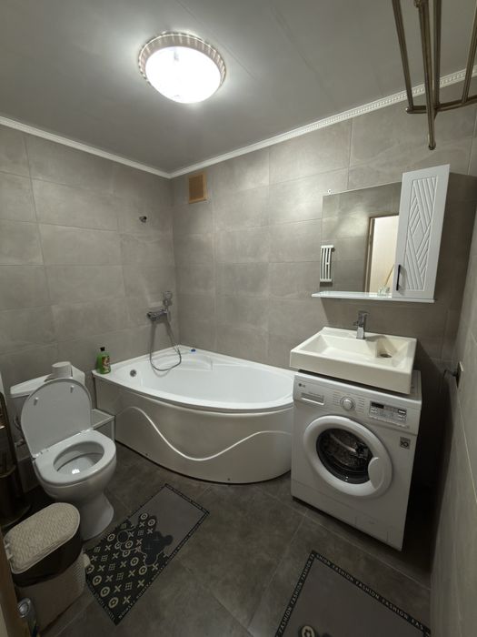 Квартира посуточно( так же в долгосрок)