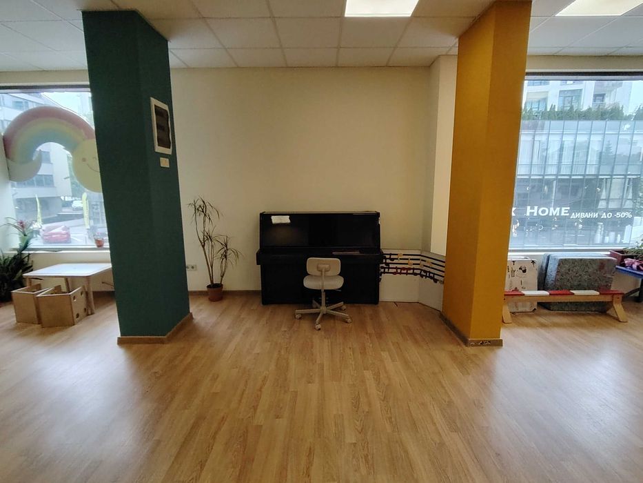 Наем на Многофукнционална Зала